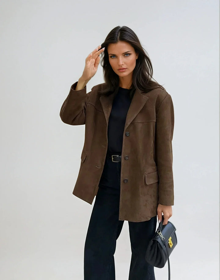 Women’s suede jacket, elegant cut for everyday autumn outfits