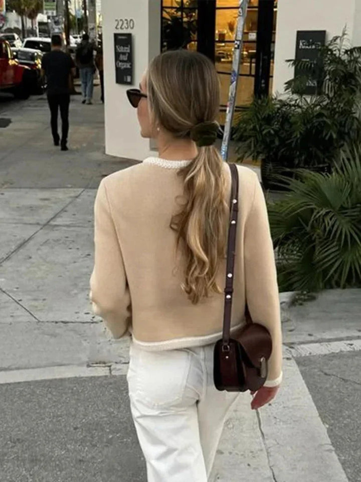 Giacca corta da donna in maglia effetto tweed, elegante e raffinata per l’autunno
