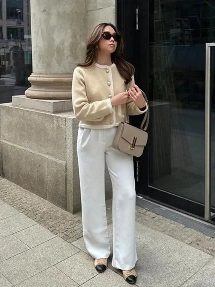 Giacca corta da donna in maglia effetto tweed, elegante e raffinata per l’autunno