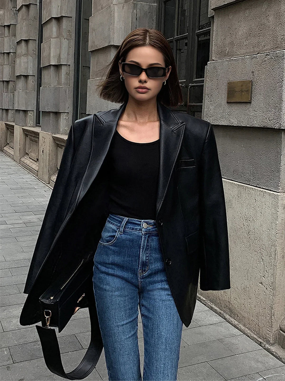 Blazer oversize para mujer de cuero sintético con cuello