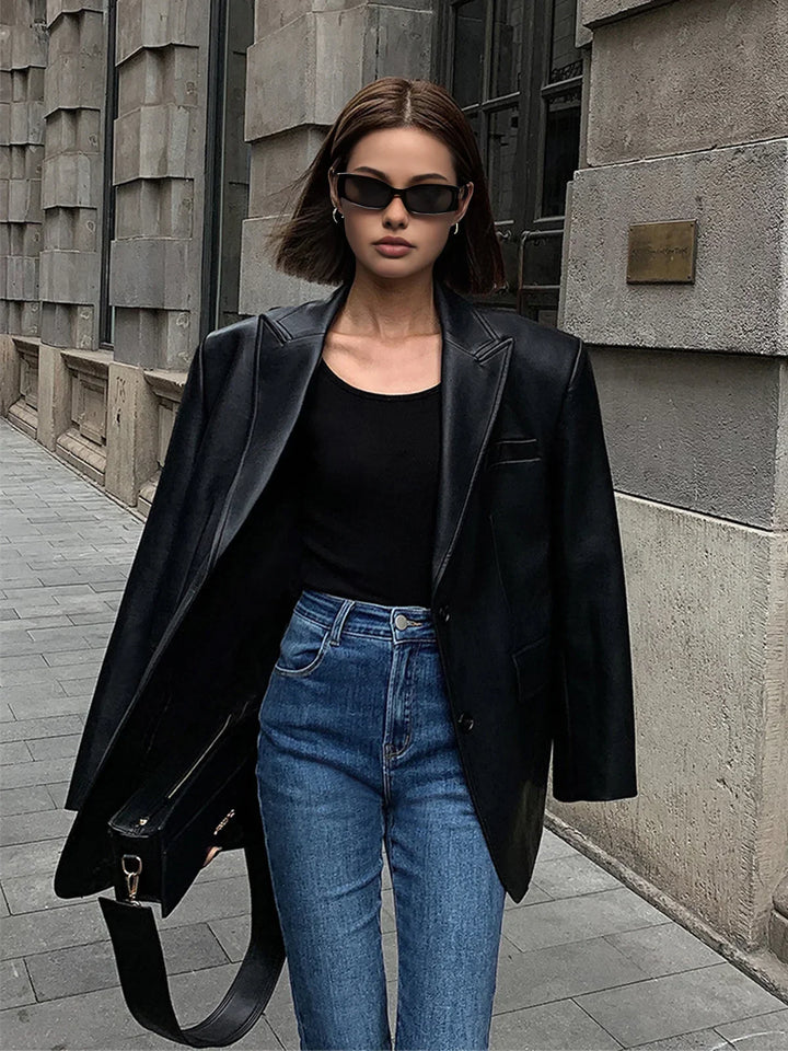 Blazer oversize para mujer de cuero sintético con cuello