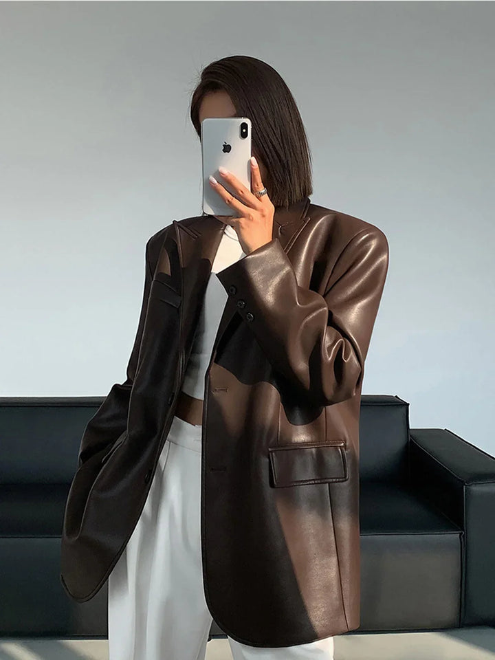 Blazer oversize para mujer de cuero sintético con cuello