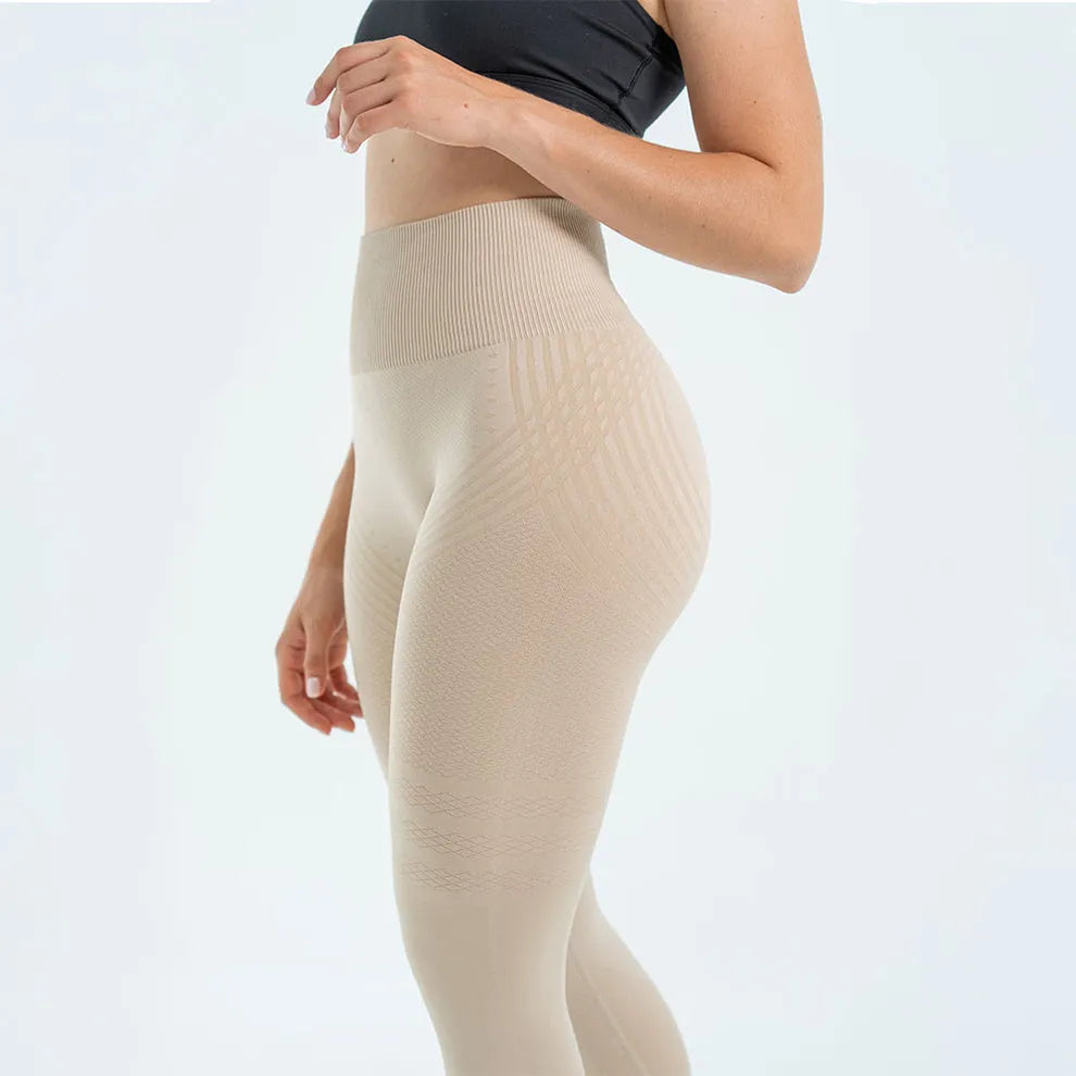 Leggings da donna a vita alta in maglia modellante per l’autunno
