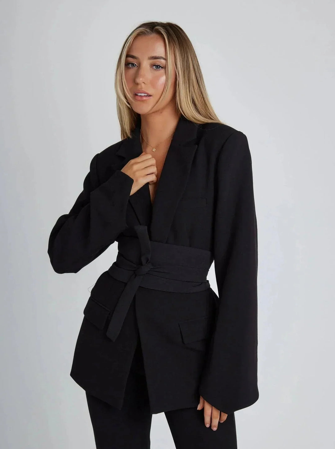 Veste femme portefeuille avec ceinture et manches longues pour l'automne